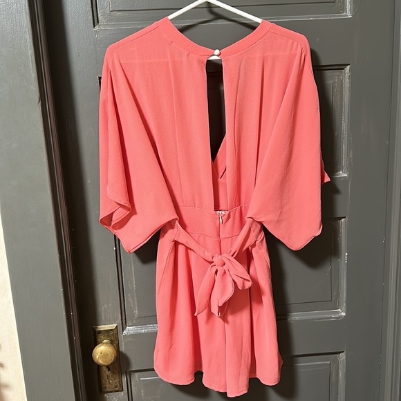 Bubblegum Pink Coral V-Cut Romper with Tie Back - Picture 3 of 5
